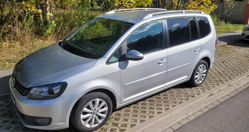 Volkswagen Touran cena 31900 przebieg: 231000, rok produkcji 2011 z Kobyłka małe 191